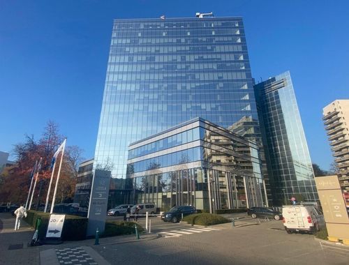                                         Bureaux à louer à Antwerpen, € 10.051
