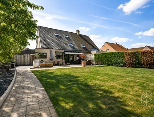                                         Woning te koop in Oedelem, € 549.000
