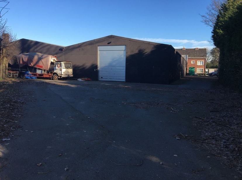 Bedrijfsvastgoed te huur in Langerbruggestraat 31,
                    9041 Oostakker