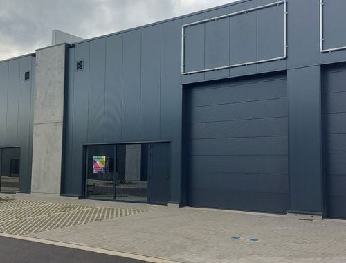                                         Bâtiment d’entreprise à louer à Genk, € 1.245
