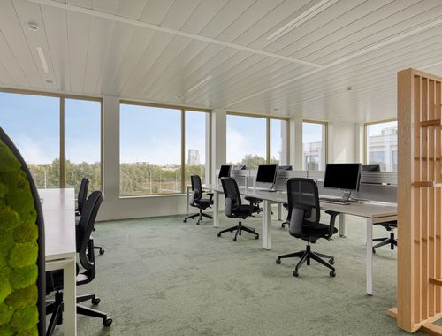                                         Bureaux à louer à Sint-Denijs-Westrem, € 10.404,71
