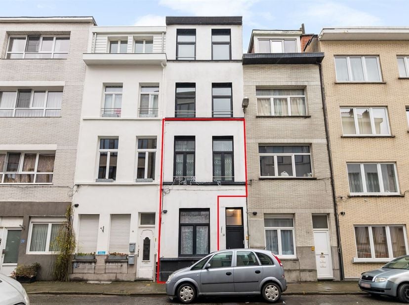 Instapklaar duplex appartement met twee slaapkamers en stadstuin<br />
 Ligging: Dit duplex appartementen met twee slaapkamers en zuid gericht terras
