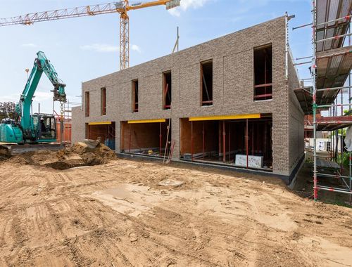                                         Eengezinswoning te koop in Ruisbroek, € 377.087
