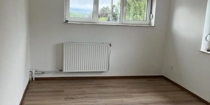 Bedrijfsvastgoed te huur in Chaussee de Bascoup 168, 6150 Anderlues