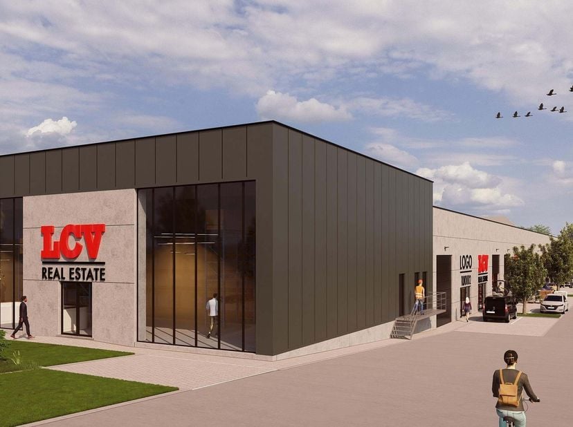 Ontdek deze moderne showroom van 450m² met een magazijn van 283m²&amp;nbsp;in het nieuw KMO-bedrijvenpark aan de Viermaartlaan in Ronse.&amp;nbsp;<br />
Reeds