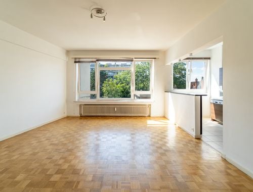                                         Appartement te koop in Ukkel, € 275.000
