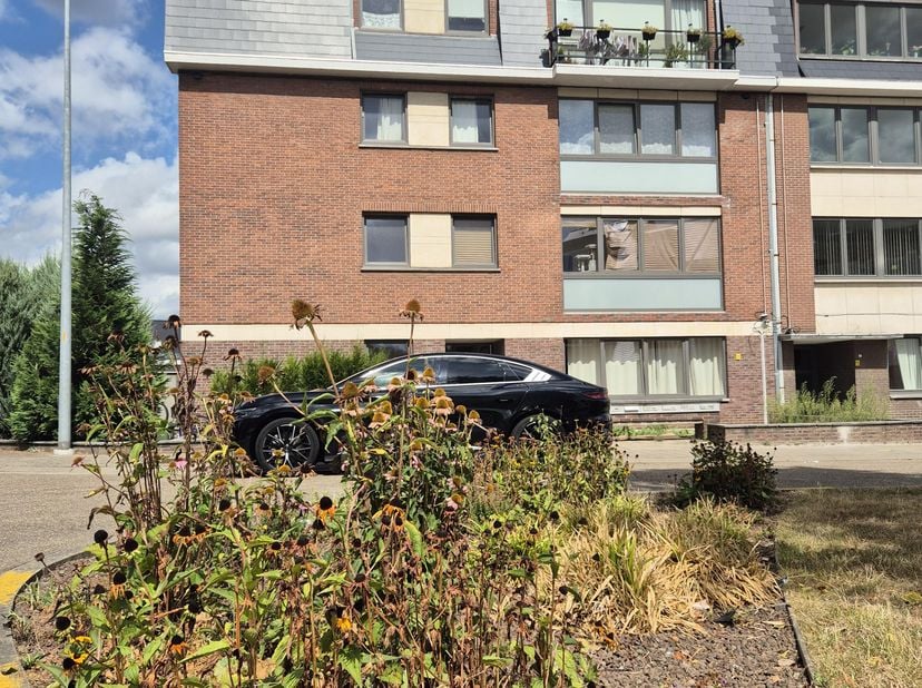 Twee tijdloze vernieuwbouwappartementen met private tuin, op toplocatie nabij station Leuven<br />
<br />
Deze 2 bijna identieke units aan een rustgev