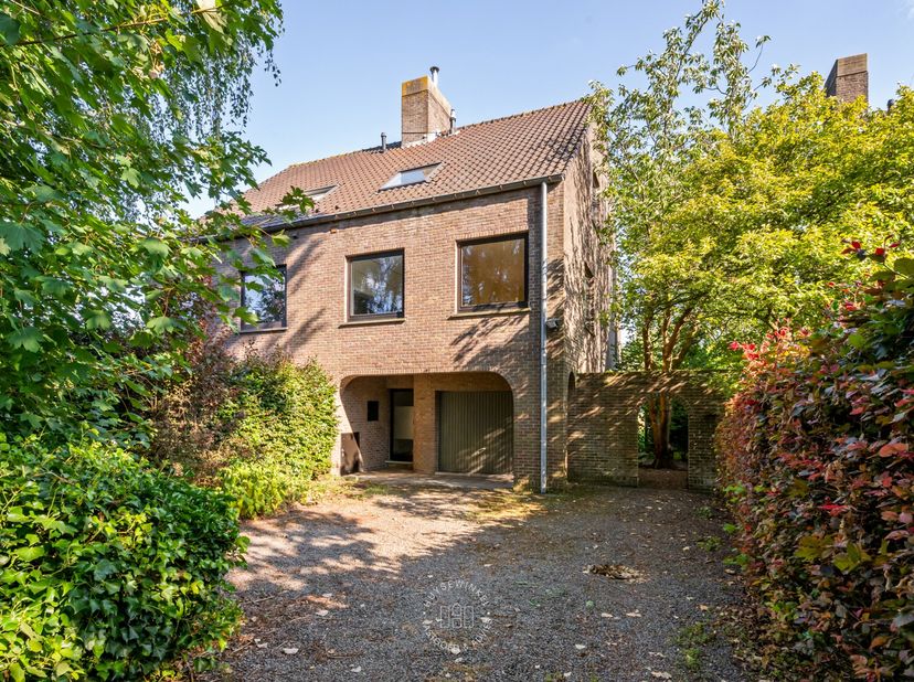 Maison à vendre
                    à 9040 Sint-Amandsberg