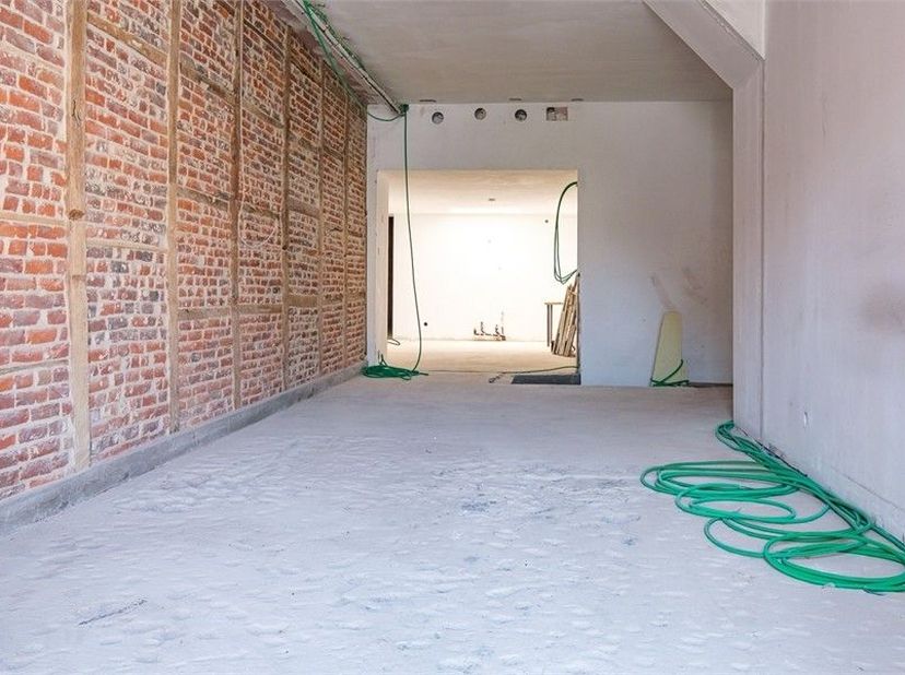 Bien professionnel à louer
                    à 3800 Sint-Truiden