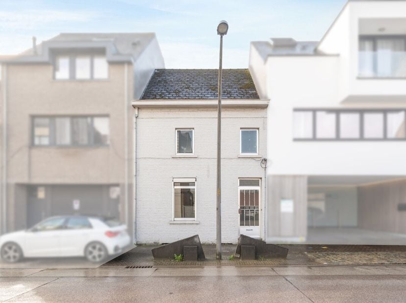 Située au centre de Sint-Kwintens-Lennik, cette agréable maison familiale comprend 2 chambres (possibilité d'en aménager une troisième).La maison béné