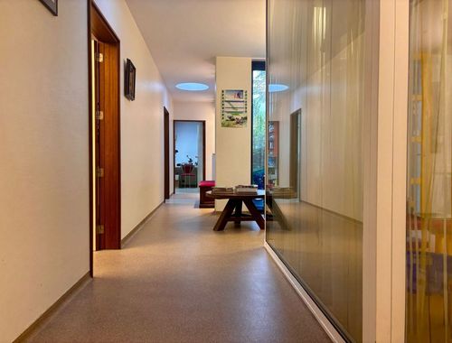                                         Kantoorgebouw te huur in Geel, € 750
