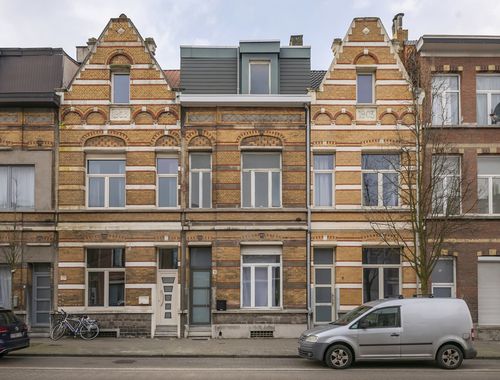                                        Herenhuis te koop in Hoboken, € 369.000
