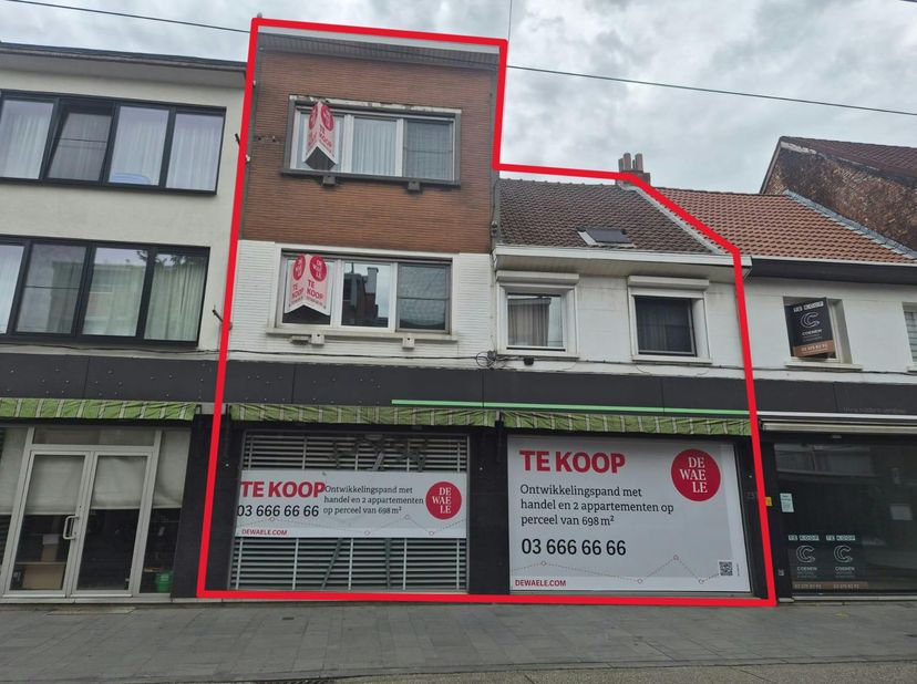Bedrijfsvastgoed te koop in Herentalsebaan 235-237,
                    2100 Deurne
