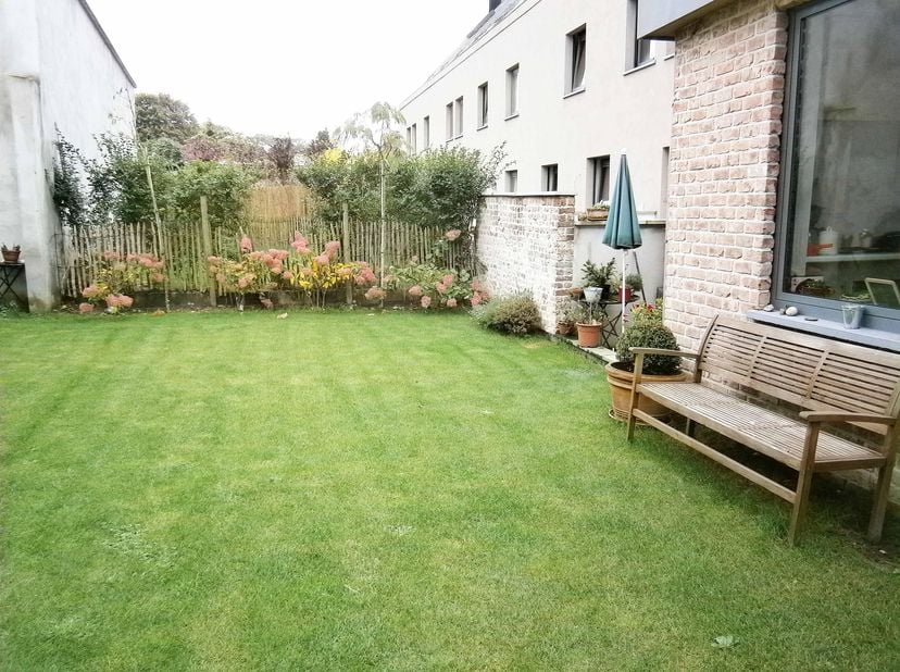 Appartement te huur in Brugsesteenweg 670D,
                    9030 Mariakerke