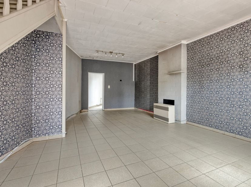 Bent u op zoek naar een interessant renovatieproject op een toplocatie? Deze woning bevindt zich in het hart van Diest, op wandelafstand van het stati