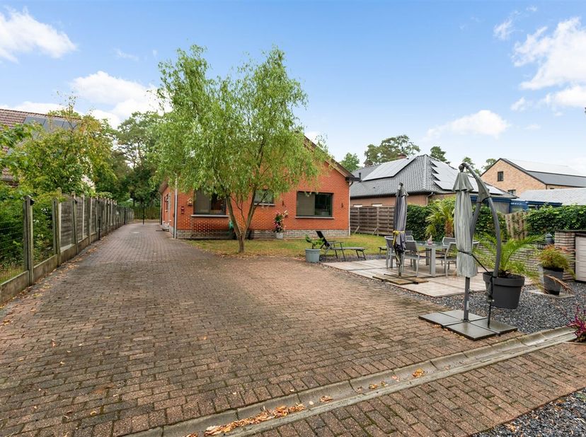 Openhuizendag op zaterdag 13 juni 2026 van 11u00 - 12u00<br />
Op zoek naar een vrijstaande woning met veel ruimte, een praktische indeling en tal van
