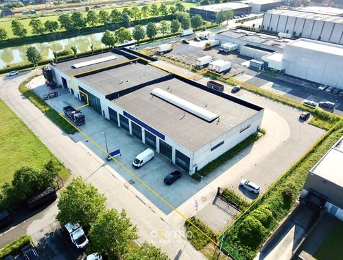                             Magazijn met bureel te koop in Oostende
