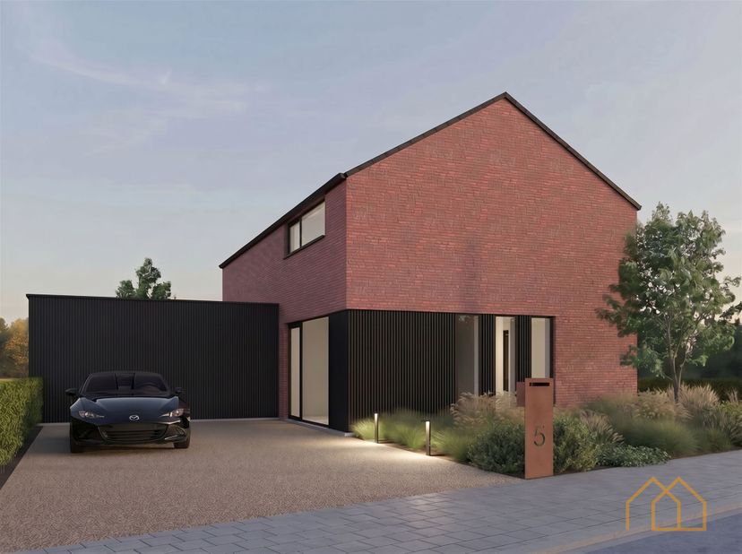 Deze vrijstaande ruwbouw woning grenst achteraan tegen agrarisch gebied. Het zicht vanuit de achterste slaapkamer is fenomenaal. Wat verder in de stra