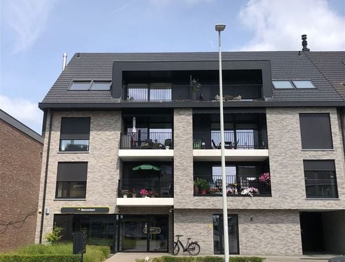                                         Appartement te huur in Lochristi, € 1.050
