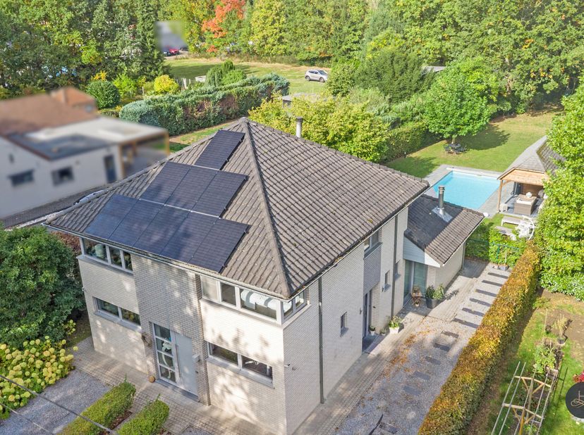 <br />
<br />
<br />
<br />
<br />
<br />
Voor meer info van deze woning of een gratis waardebepaling van je eigen woning: 016 199 340 of jordi.broes@