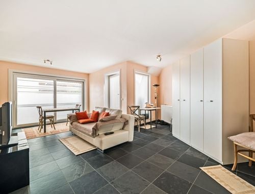                                         Studio avec coin lit à vendre à Sint-Andries, € 159.000
