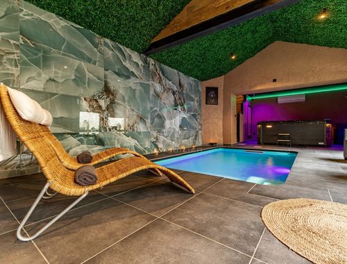                                         Speciaal complex te koop in Seneffe, € 249.000
