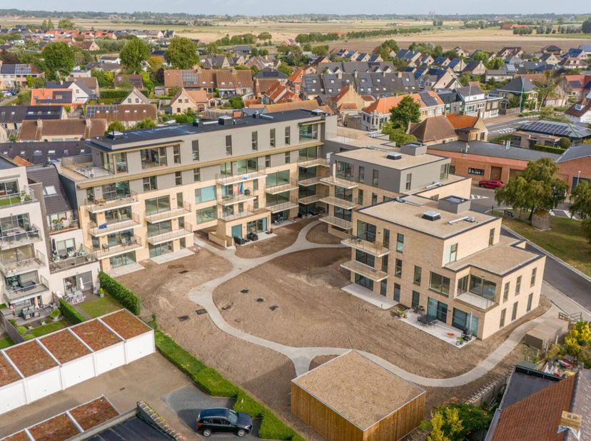Bien professionnel à vendre
                    à 8630 Veurne