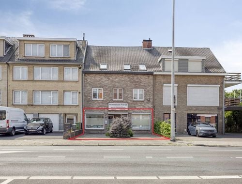                                         Handelspand te huur in Ekeren, € 1.000

