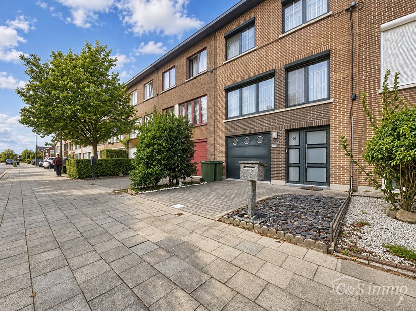 Huis te koop in Hertogenlaan 34,
                    2180 Ekeren