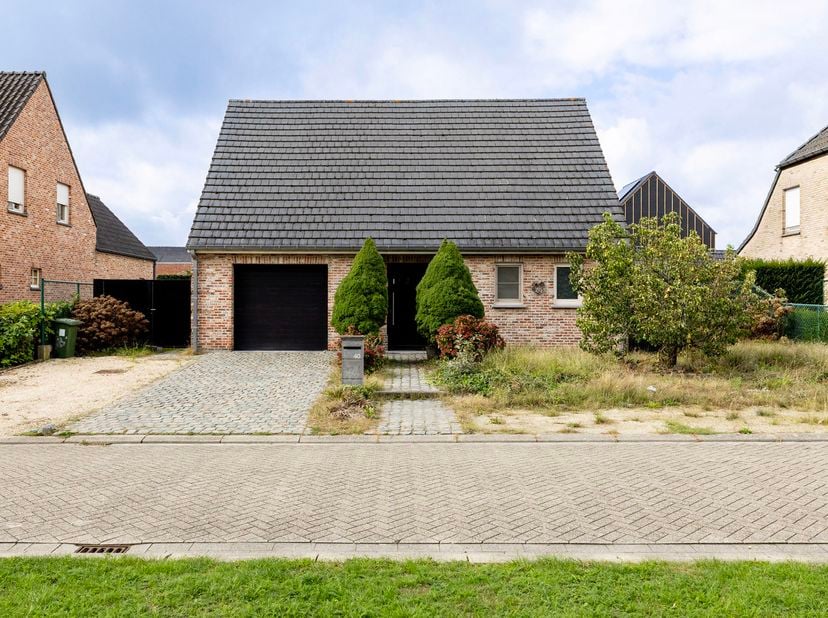 Huis te koop in Tolbroek 40,
                    2560 Bevel