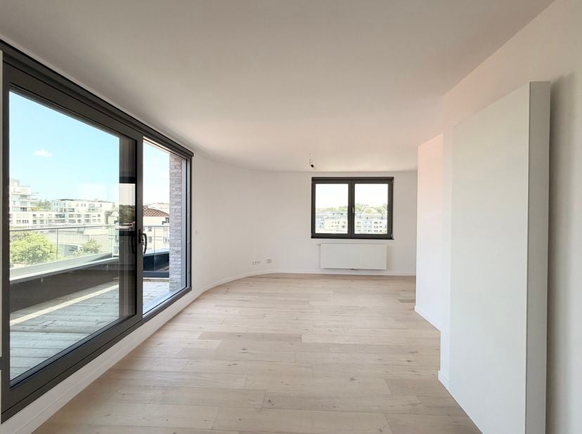 AUDERGHEM - Eerste bewoning - Ideaal gelegen op een steenworp afstand van alle voorzieningen (winkels, restaurants, supermarkten en talrijke openbaarv