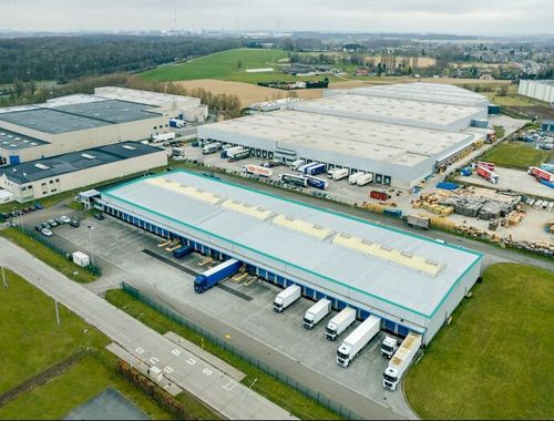                             Bâtiment d’entreprise à louer à Houdeng-Goegnies
