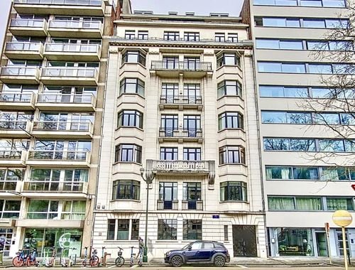                                         Appartement te koop in Elsene, € 750.000
