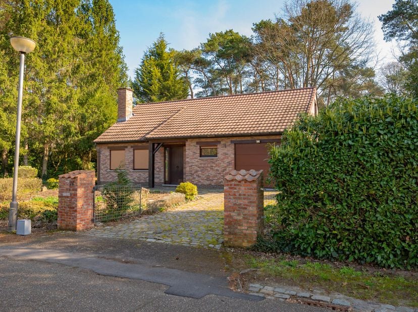 RUSTIG GELEGEN WONING<br />
<br />
Deze rustig gelegen woning bevindt zich in een doodlopende straat, in het landelijke Tremelo.<br />
<br />
De wonin