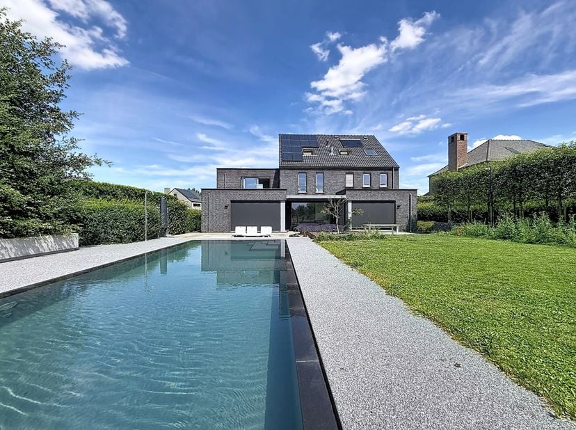 Huis te koop in Vroonhof 3,
                    3300 Tienen