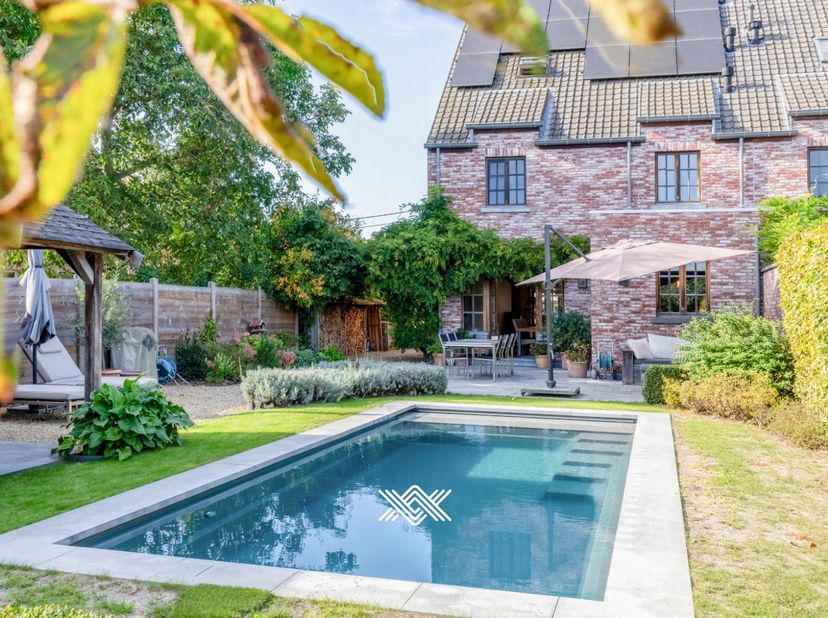 Huis te koop in Trapstraat 13B,
                    9890 Gavere