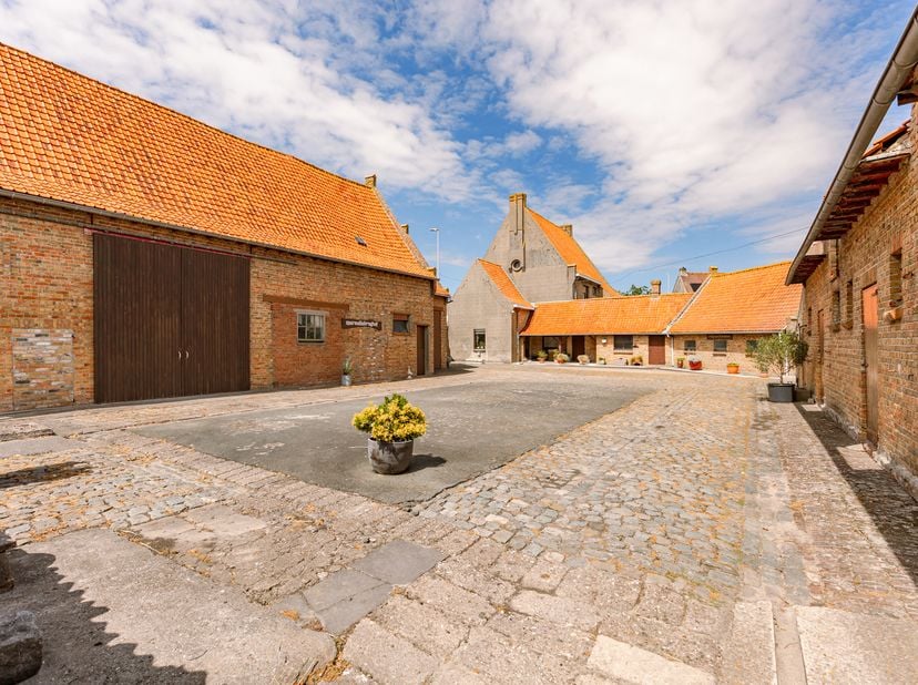 Huis te koop in Schorestraat 1,
                    8433 Spermalie