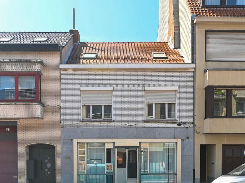 Huis te koop in Torhoutsesteenweg 465,
                    8400 Stene