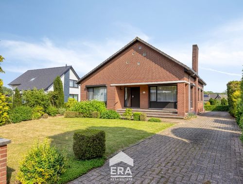                                         Woning te koop in Maaseik, € 344.000
