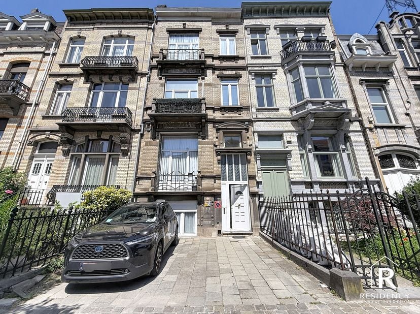 Appartement te koop in Avenue Eugène Demolder 20,
                    1030 Schaarbeek