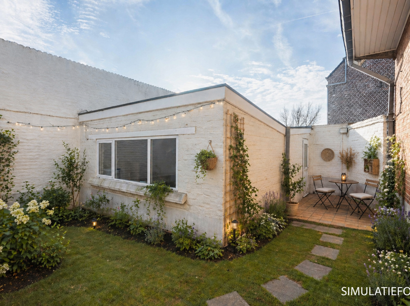 Deze te renoveren woning is gelegen aan de stadsrand van Geraardsbergen en biedt tal van mogelijkheden voor wie op zoek is naar ruimte en potentieel.