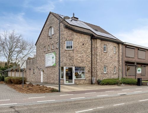                                         Bâtiment commercial à vendre à Heusden, € 599.950
