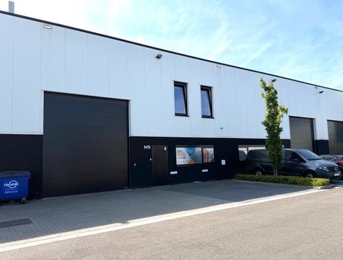                                         Magazijn zonder bureel te koop in Oostmalle, € 550.000
