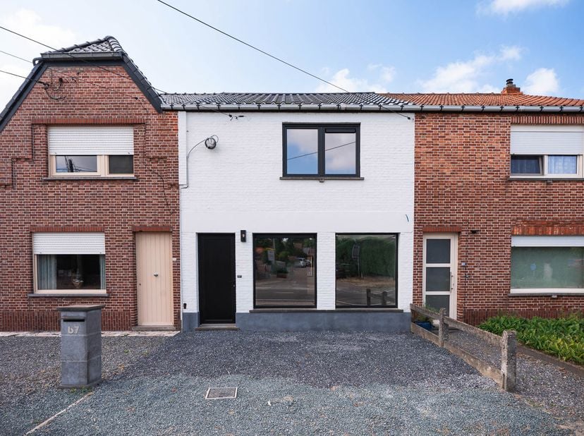 Voor verdere informatie of een vrijblijvende waardebepaling van uw eigendom: info@homixx.be of 016 84 96 84<br />
Bent u op zoek naar een instapklare
