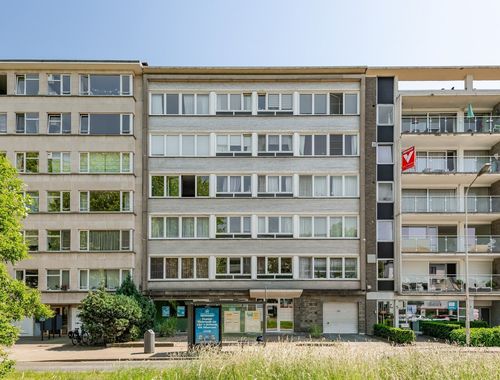                                         Bureaux à vendre à Berchem, € 265.000
