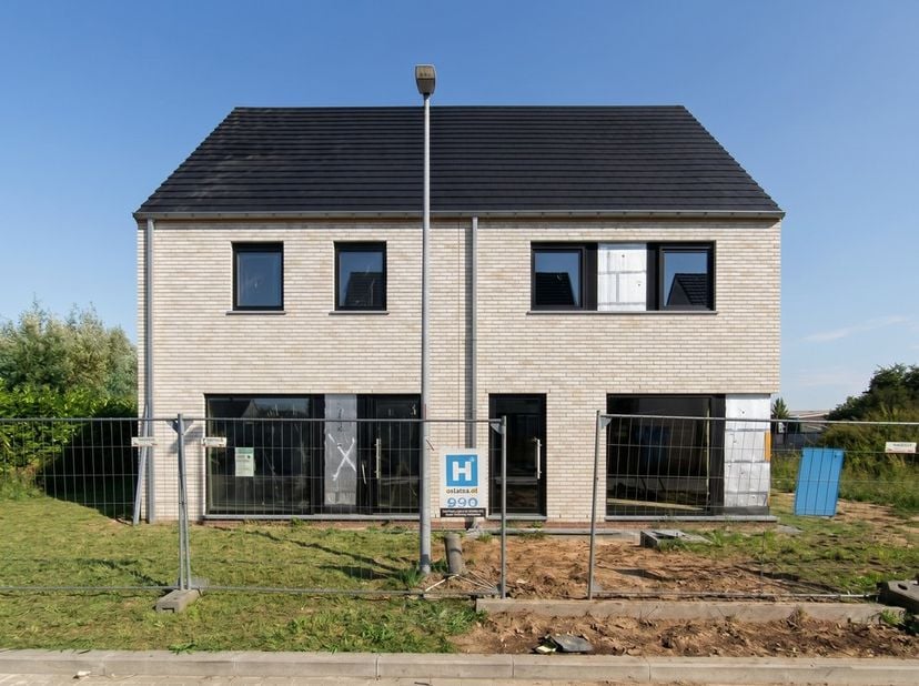 Project te koop in Populierstraat 233,
                    8800 Roeselare