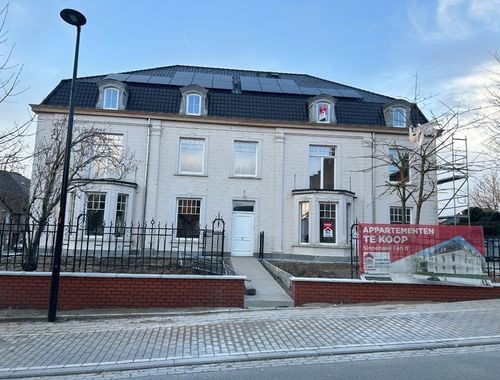                                         Appartement à louer à Zonnebeke, € 790
