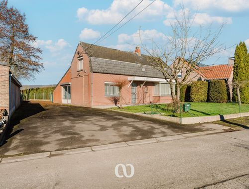                                         Terrain à bâtir à vendre à Russeignies, € 195.000
