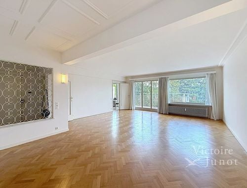                                         Appartement te huur in Sint-Pieters-Woluwe, € 1.950
