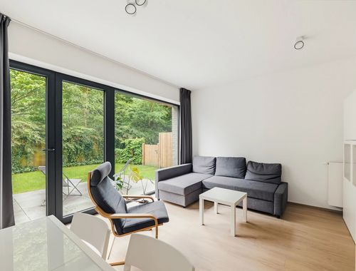                                         Studio met slaaphoek te koop in Sint-Lambrechts-Woluwe, € 330.000
